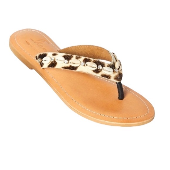 Skemo Shoes - LN Skemo Savannah Leopard Embellished Leather Rhinestone Shell Slide Sandals - 7